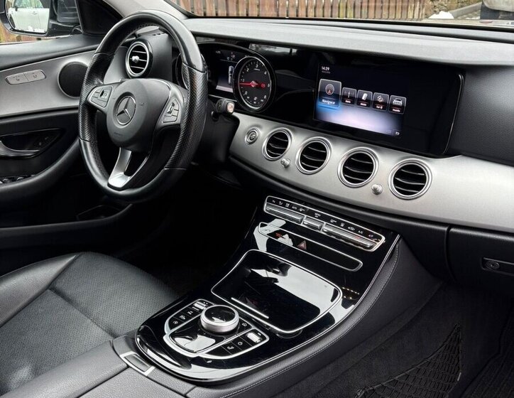 Mercedes-Benz Třídy E Kombi 0,0 0