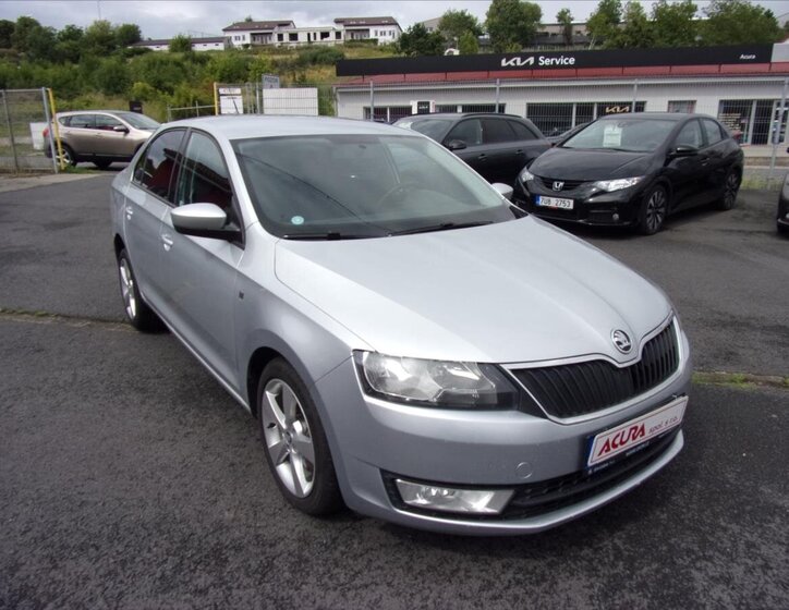 Škoda Rapid Sedan / Limuzína 1,6 l 77 kw