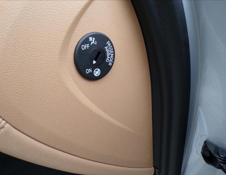 BMW Řada 7 Sedan / Limuzína 3,0 l 195 kw