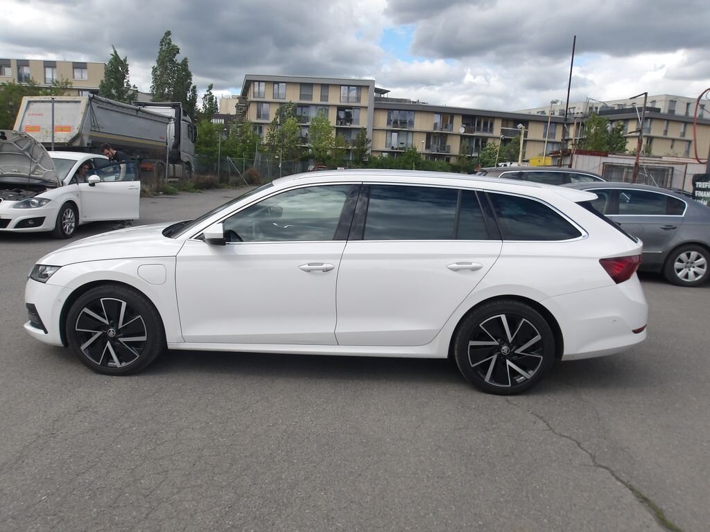 Škoda Octavia Kombi 1,4 l 150 kw