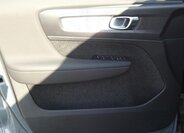 Volvo XC40 SUV / Terénní 1,5 l 95 kw