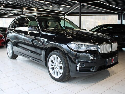 BMW X5 SUV / Terénní 3,0 l 230 kw