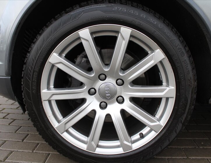 Audi Q7 SUV / Terénní 4,1 l 250 kw