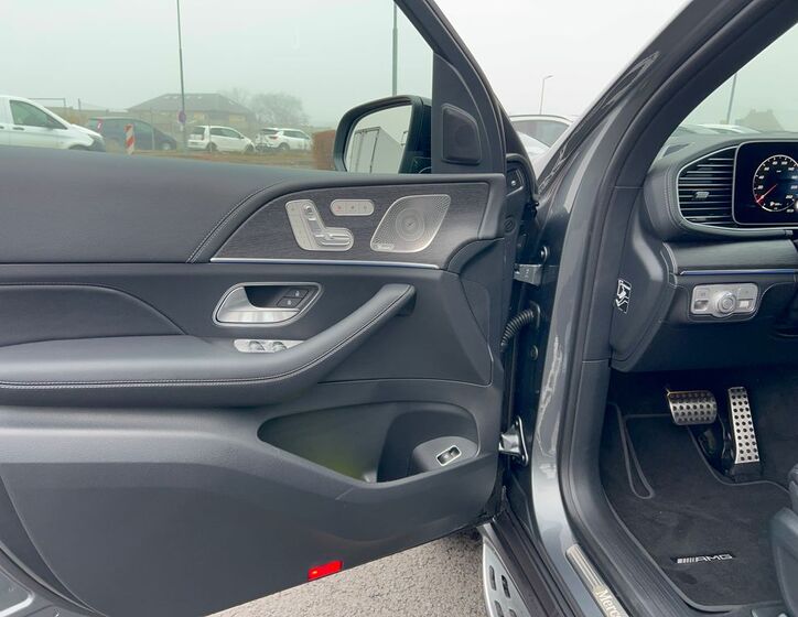 Mercedes-Benz GLS 22