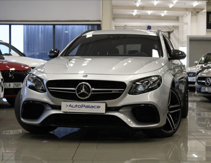 Mercedes-Benz Třídy E Kombi 4,0 l 450 kw