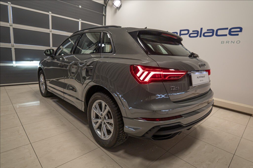 Audi Q3 SUV / Terénní 1,5 l 110 kw