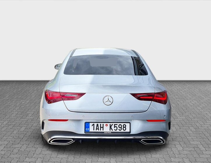 Mercedes-Benz CLA Sedan 2,0 l 110 kw