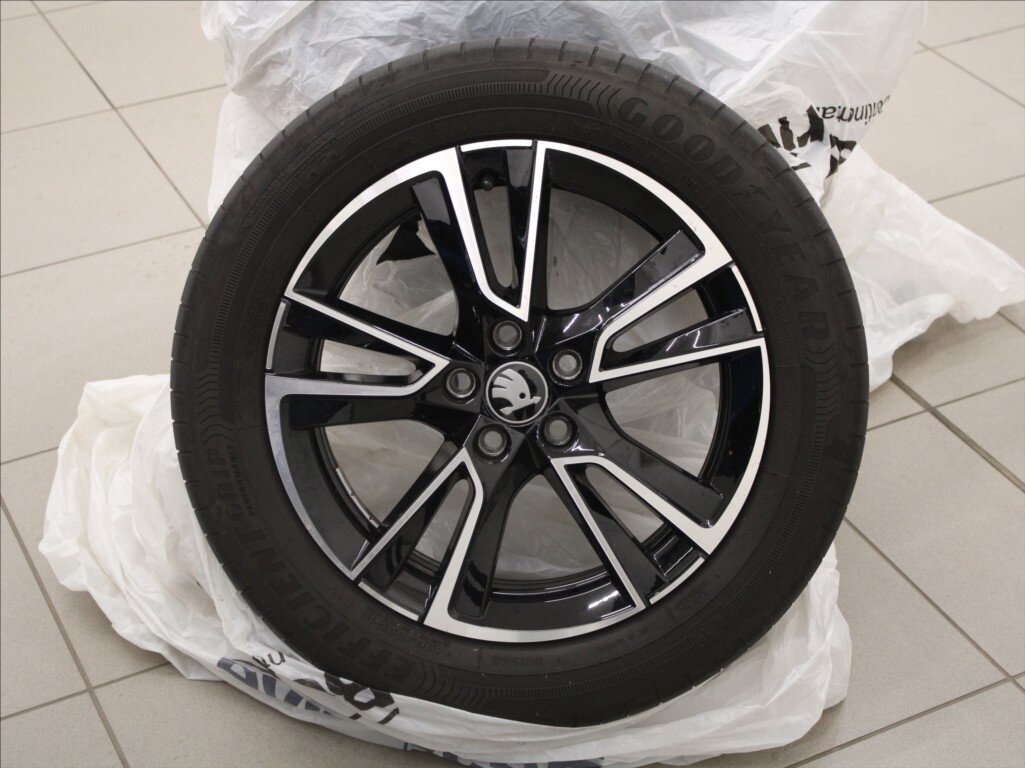 Škoda Fabia Hatchback 999,0 85 kw