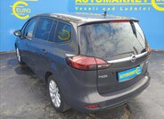 Opel Zafira 6