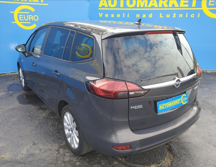 Opel Zafira 6