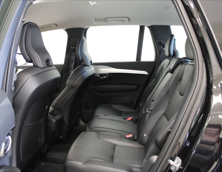 Volvo XC90 7
