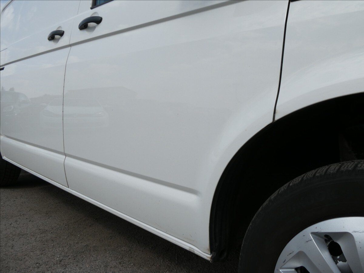 Volkswagen Transporter Skříň 2,0 l 75 kw