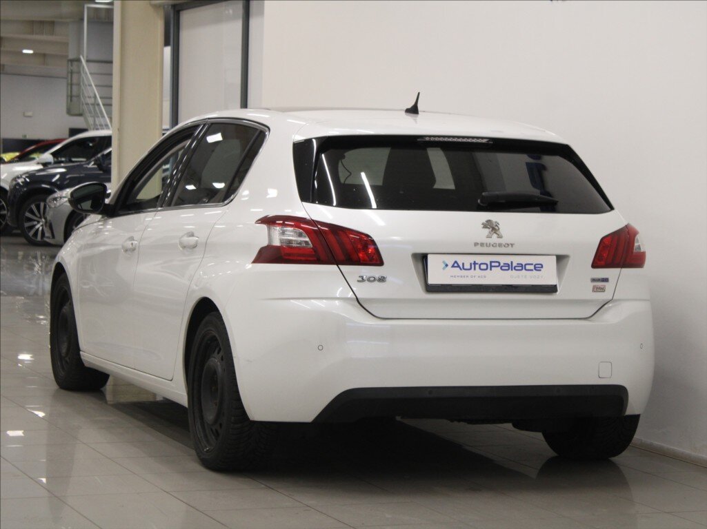 Peugeot 308 Hatchback 1,6 l 73 kw