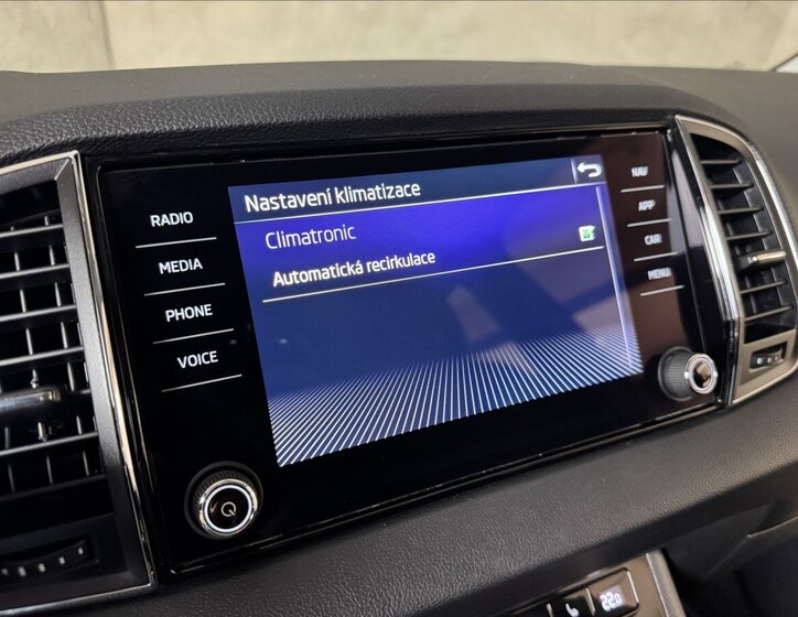 Škoda Karoq SUV / Terénní 1,5 l 110 kw