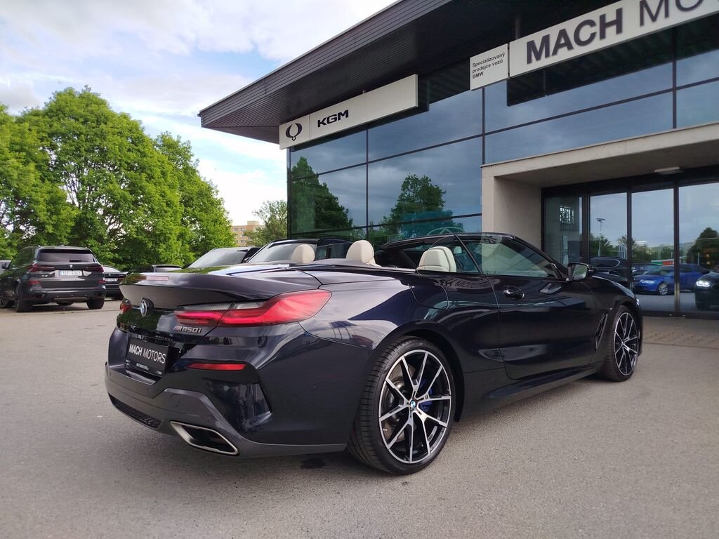 BMW Řada 8 Kabriolet 4,4 l 390 kw