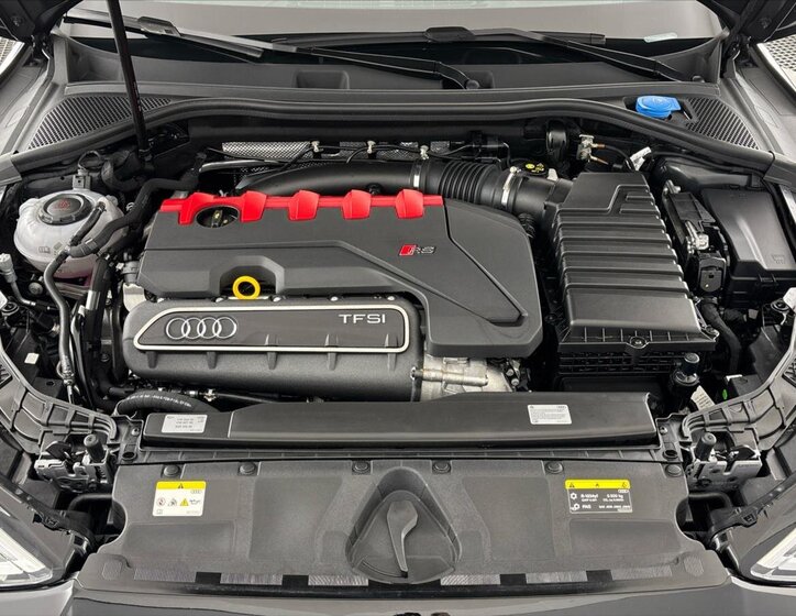 Audi RS 3 Sedan / Limuzína 2,5 l 294 kw