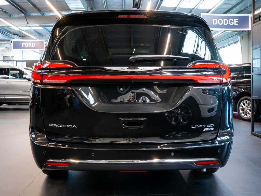 Chrysler Pacifica MPV 3,6 l 221 kw