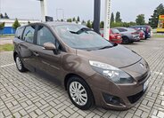 Renault Grand Scénic 8