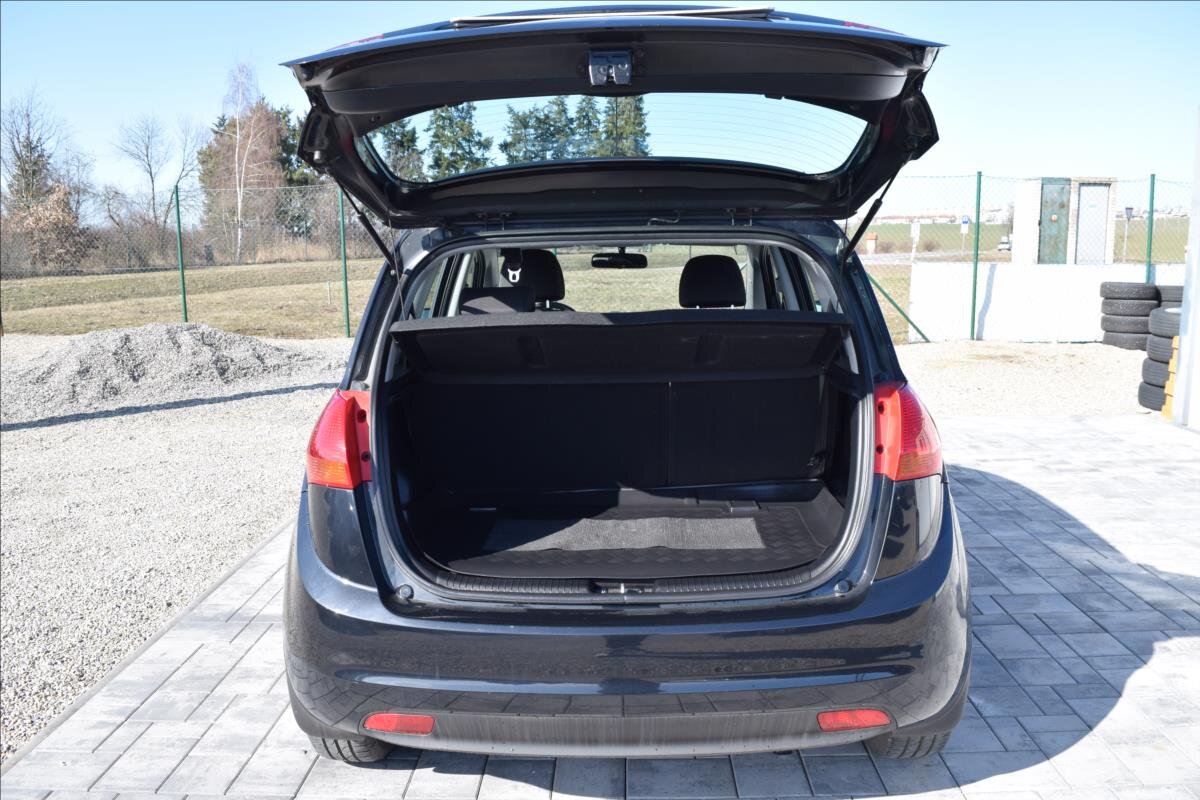 KIA Venga Kombi 1,4 l 66 kw