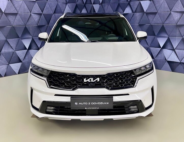 KIA Sorento SUV / Terénní 1,6 l 176 kw