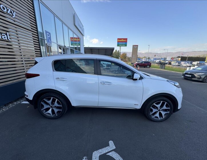 KIA Sportage SUV 2,0 l 136 kw