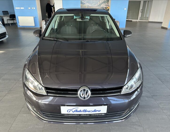 Volkswagen Golf Hatchback 1,2 l 81 kw