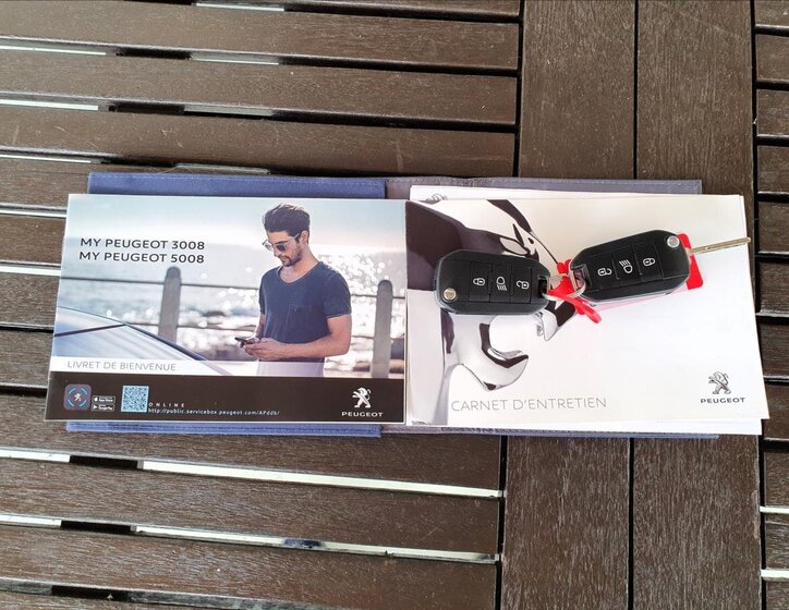 Peugeot 5008 SUV / Terénní 1,5 l 96 kw