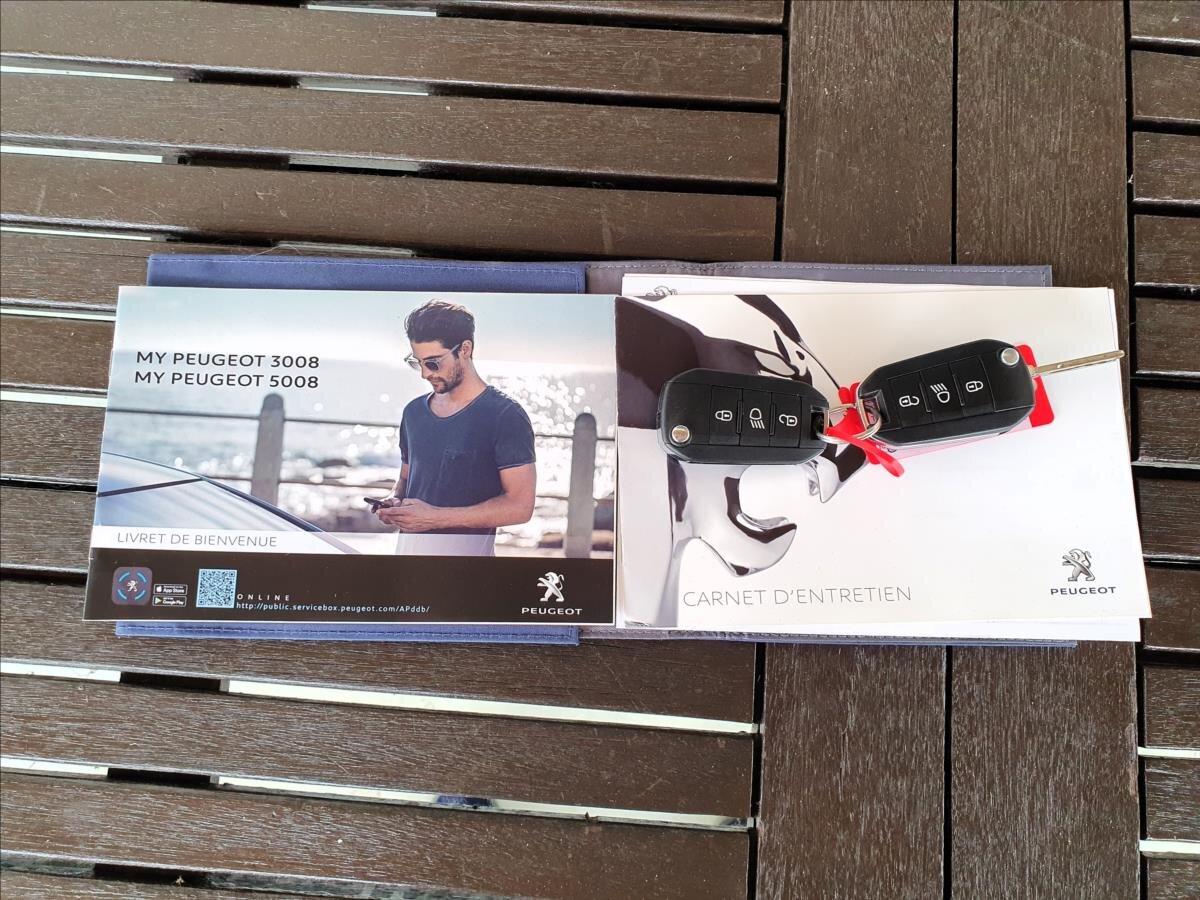 Peugeot 5008 SUV / Terénní 1,5 l 96 kw