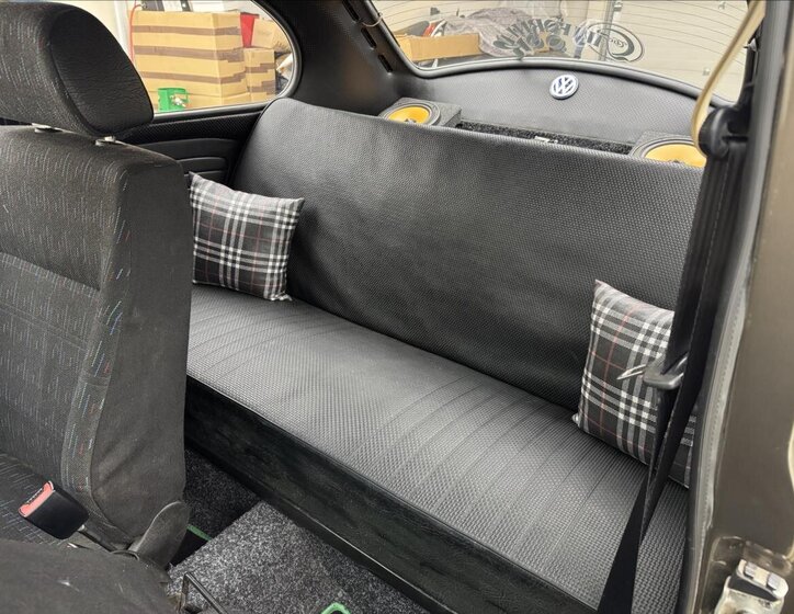 Volkswagen Ostatní Hatchback 1,2 l 30 kw