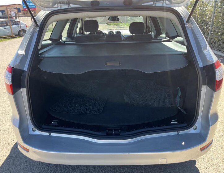 Ford Mondeo Kombi 2,0 l 103 kw