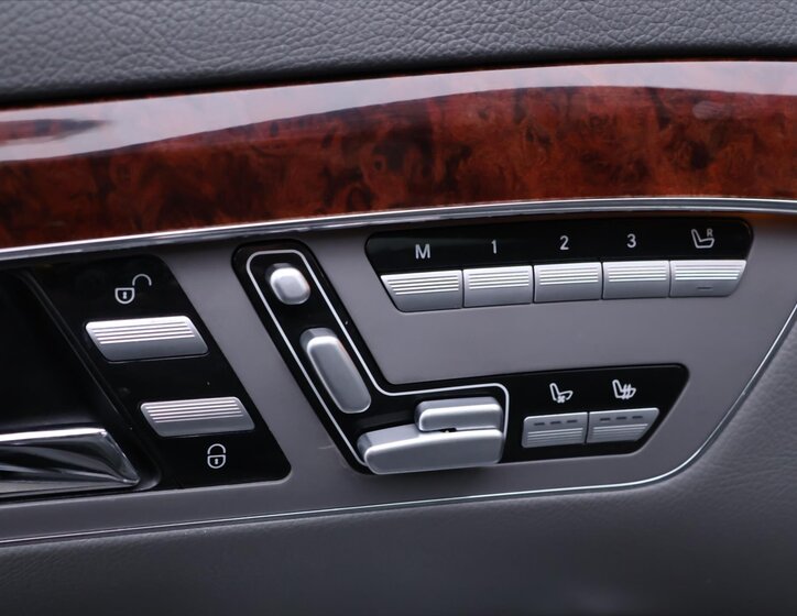 Mercedes-Benz Třídy S 17