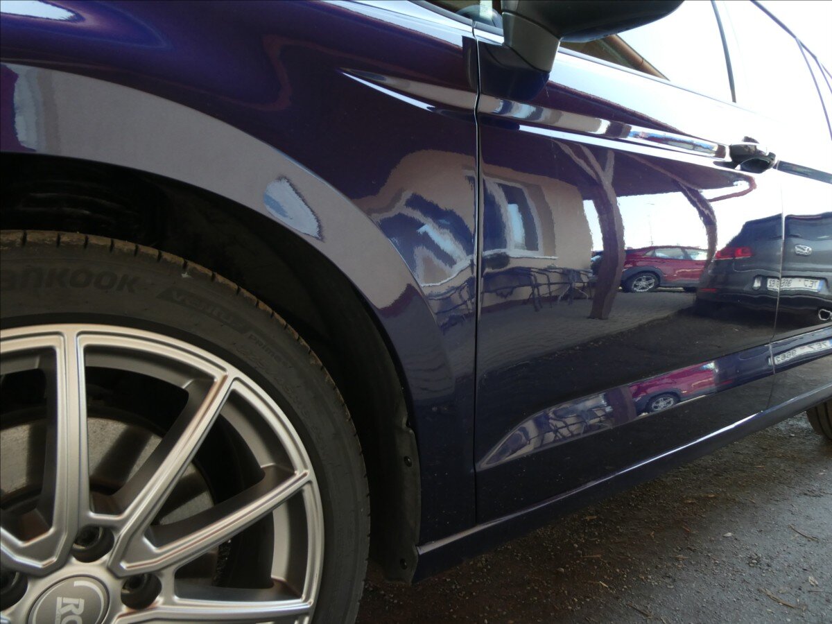 Volkswagen Touran MPV 1,2 l 81 kw