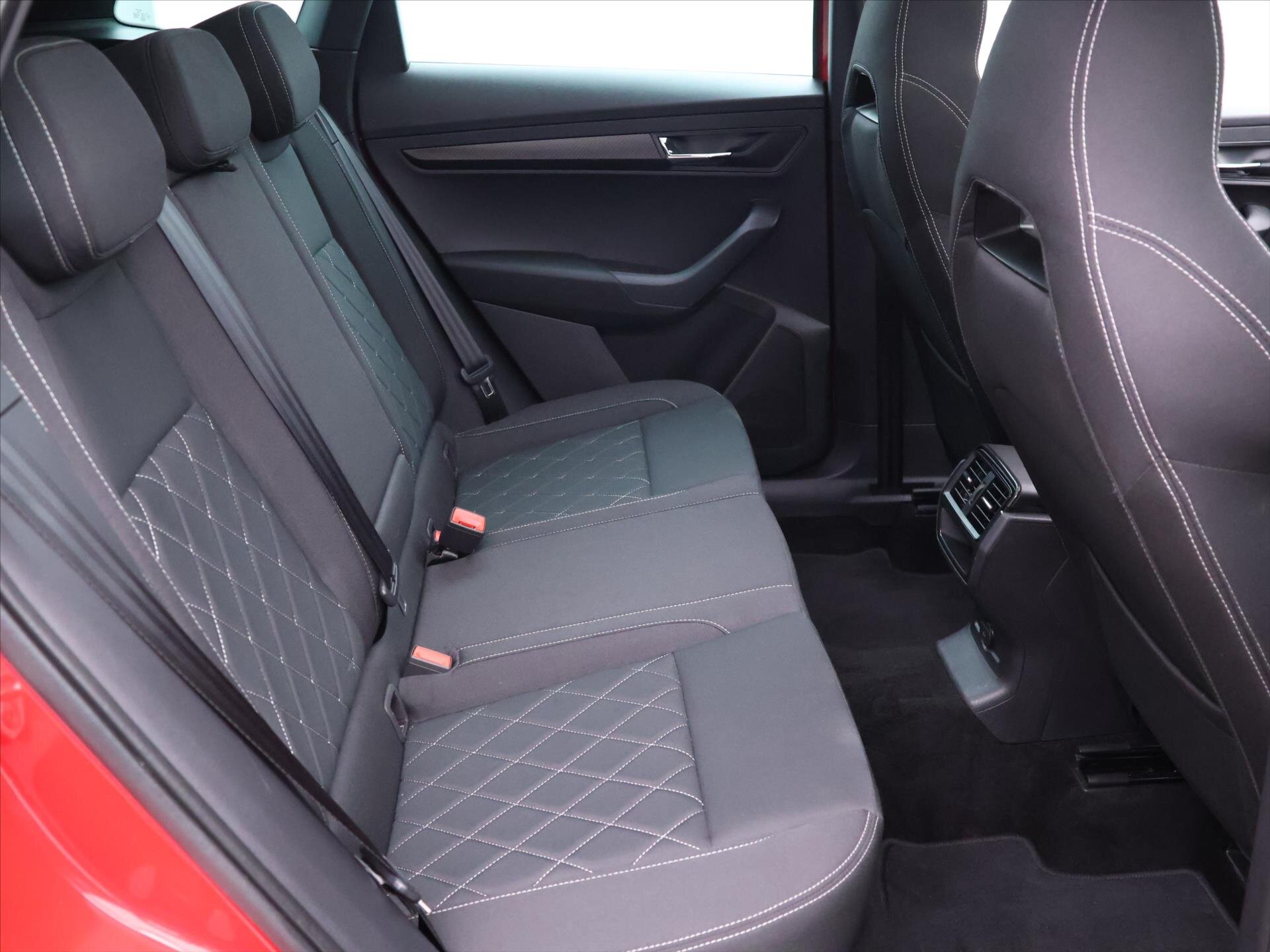 Škoda Karoq SUV 1,5 l 110 kw