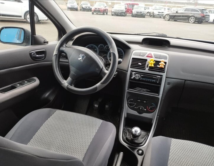 Peugeot 307 Hatchback 1,4 l 55 kw