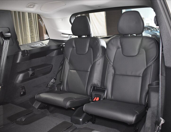 Volvo XC90 21