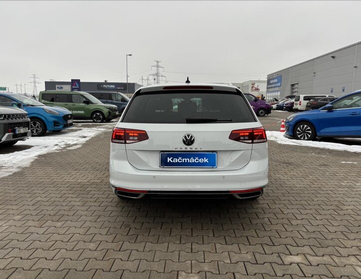 Volkswagen Passat Kombi 2,0 l 110 kw