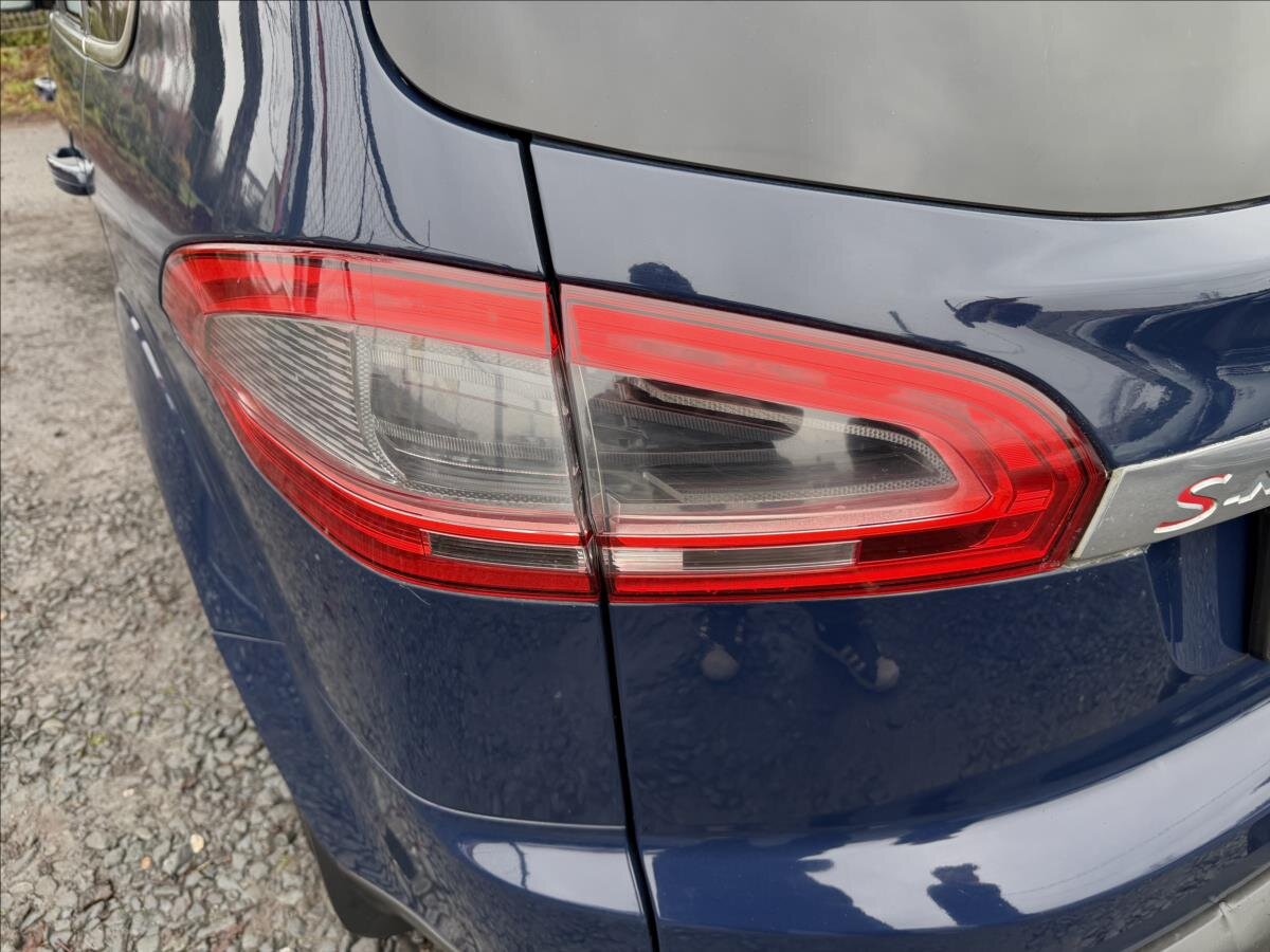 Ford S-MAX MPV 2,2 l 147 kw