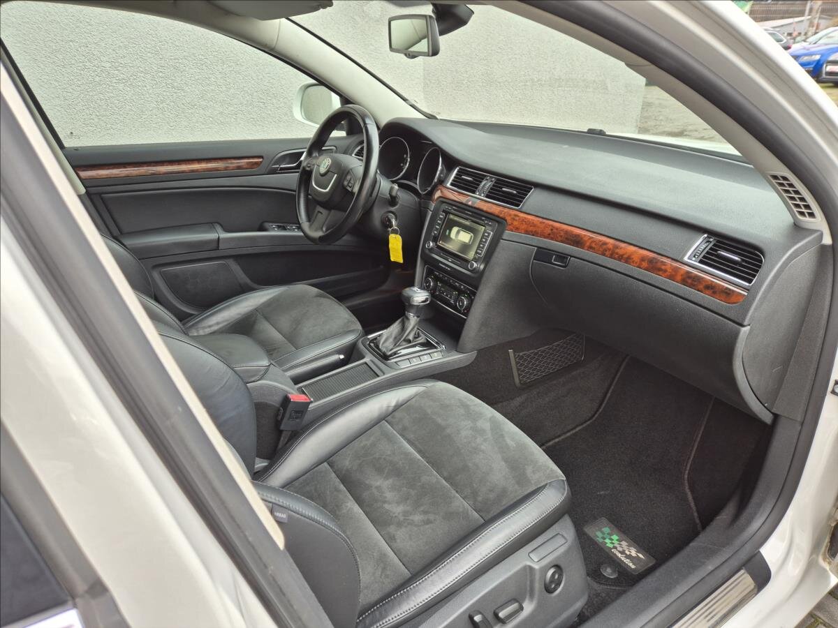 Škoda Superb Kombi 3,6 l 191 kw
