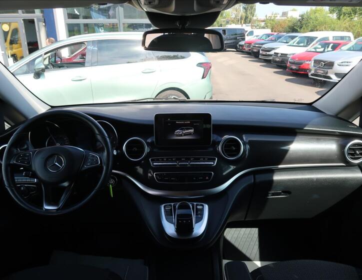 Mercedes-Benz Vito 18