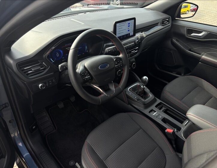 Ford Kuga SUV / Terénní 1,5 l 110 kw