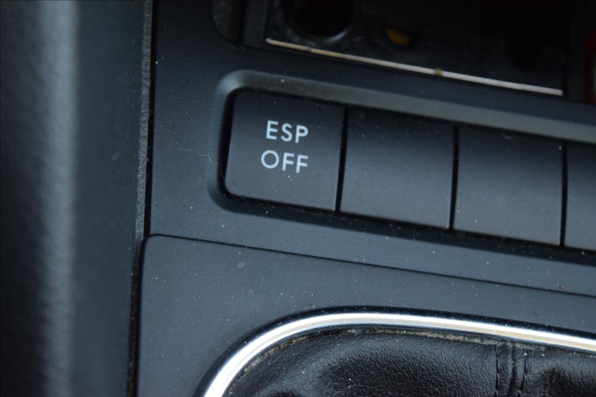 Volkswagen Golf Kombi 1,6 l 66 kw