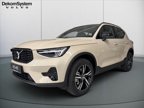 Volvo XC40 SUV / Terénní 2,0 l 120 kw