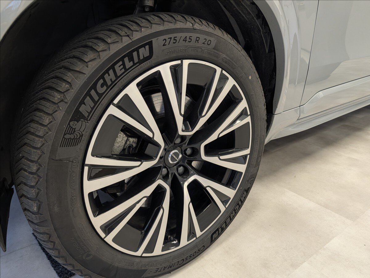 Volvo XC90 Ostatní 2,0 l 335 kw