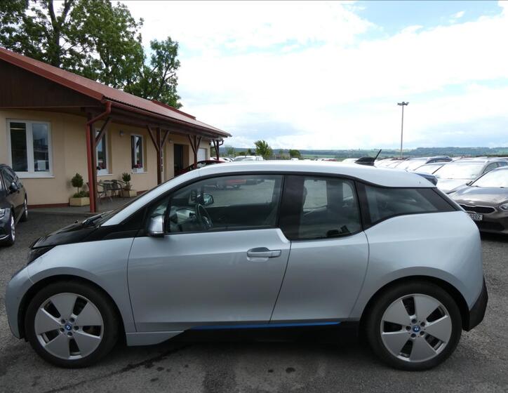 BMW i3 6
