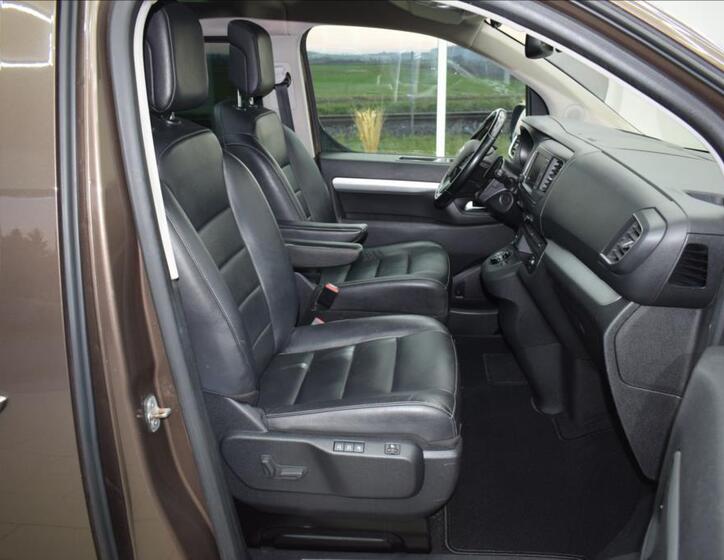 Toyota ProAce Verso 16