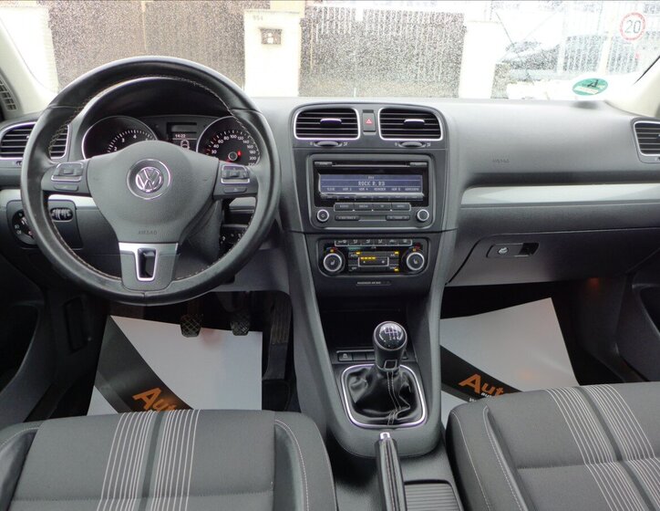 Volkswagen Golf Kombi 1,2 l 77 kw