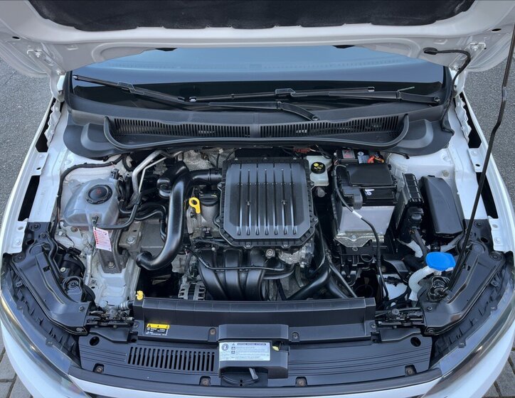 Volkswagen Polo Hatchback 999,0 48 kw