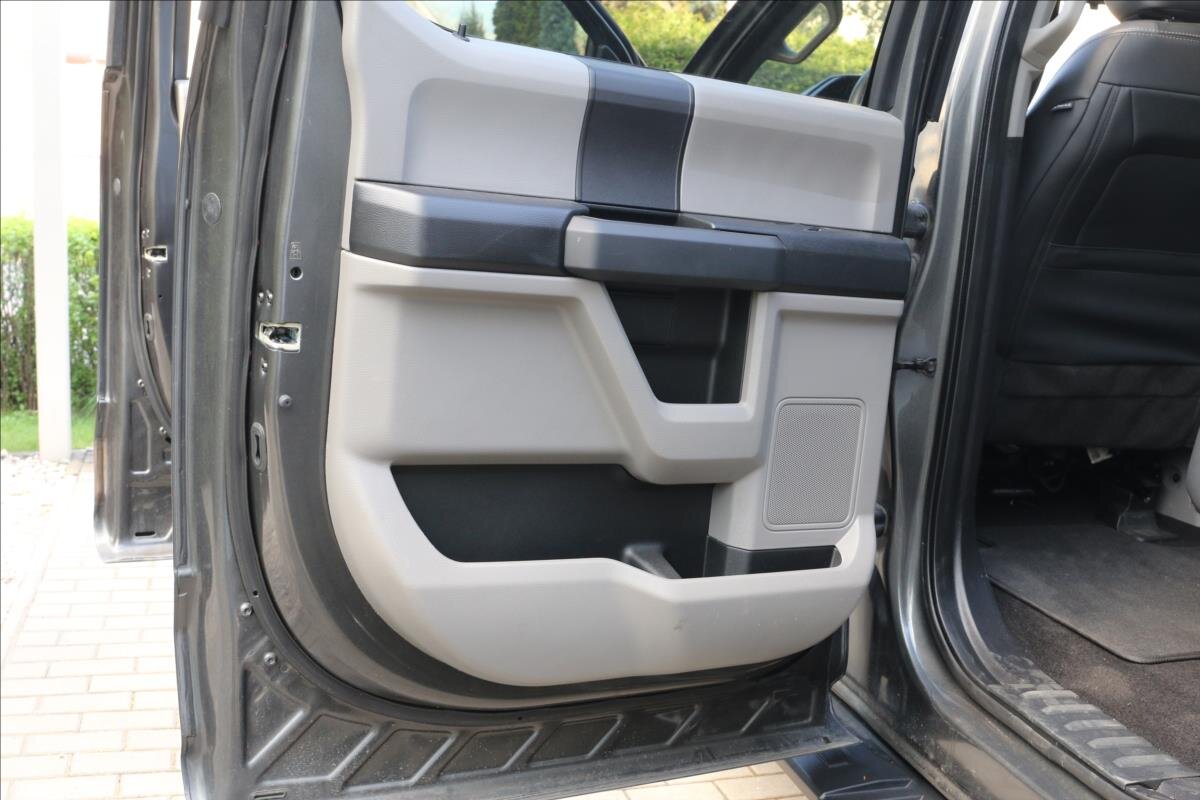 Ford F-150 Pick-up 5,0 l 287 kw