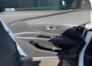 Peugeot 5008 SUV / Terénní 2,0 l 110 kw