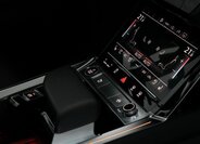 Audi e-tron SUV / Terénní 0,0 300 kw